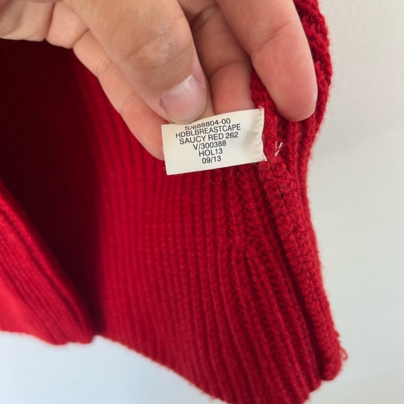 Banana Republic Heritage Double Breast Wool Blend Red Chunky Knit Cape Size XS/S - Picture 7 of 7